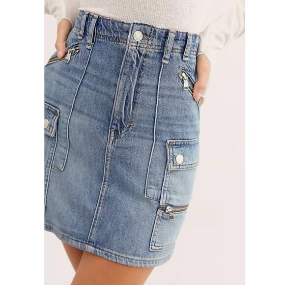 Free People We the Free Avenue Denim Cargo Mini Skirt - Picture 1 of 7